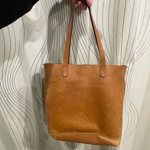 MADEWELL The medium transport tote.